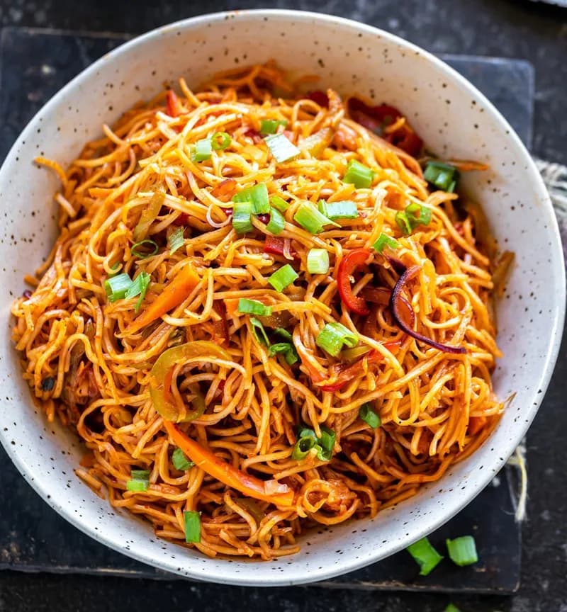 Schezwan Noodles with chicken