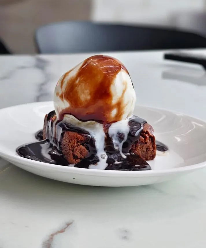 Brownie With icecream