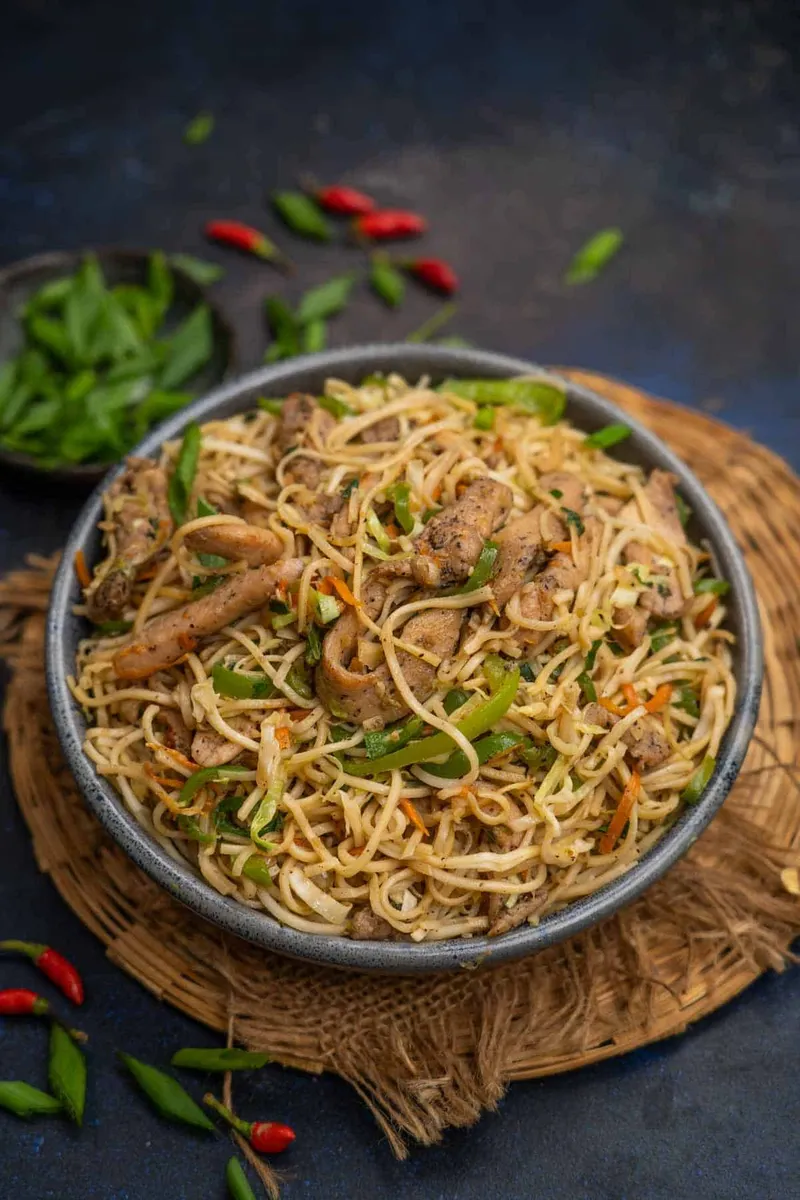 Sanghai Hakka Noodles (Chicken)