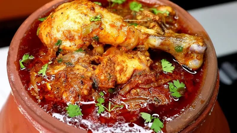 Chicken Handi ( 4 pcs )