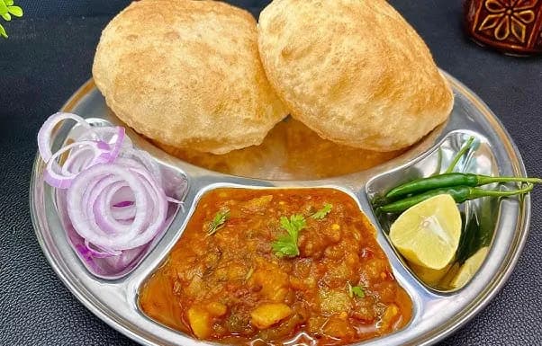 Puri Bhaji ( 4 pcs )