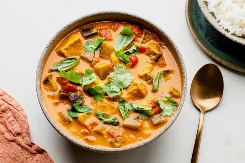 Thai Red Curry Chicken Gravy