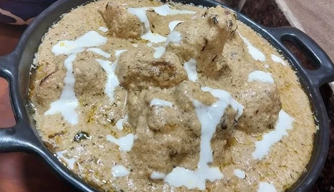Chicken Reshmi Butter Masala ( 4 pcs )