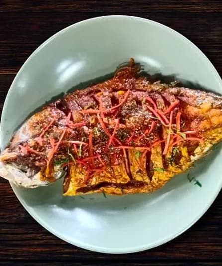 Thai Red Curry Fish Dry ( 6 pcs )