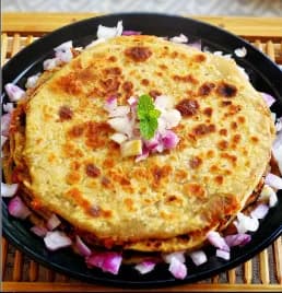 Onion Paratha ( 2 pcs )