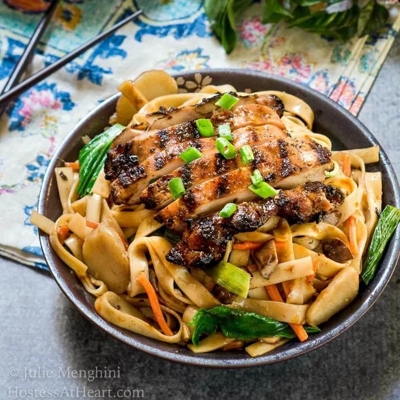 Thai Basil Noodles (Chicken)