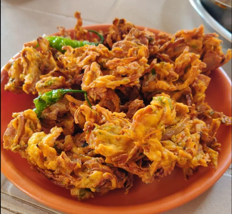 Veg Pakoda ( 6 pcs )
