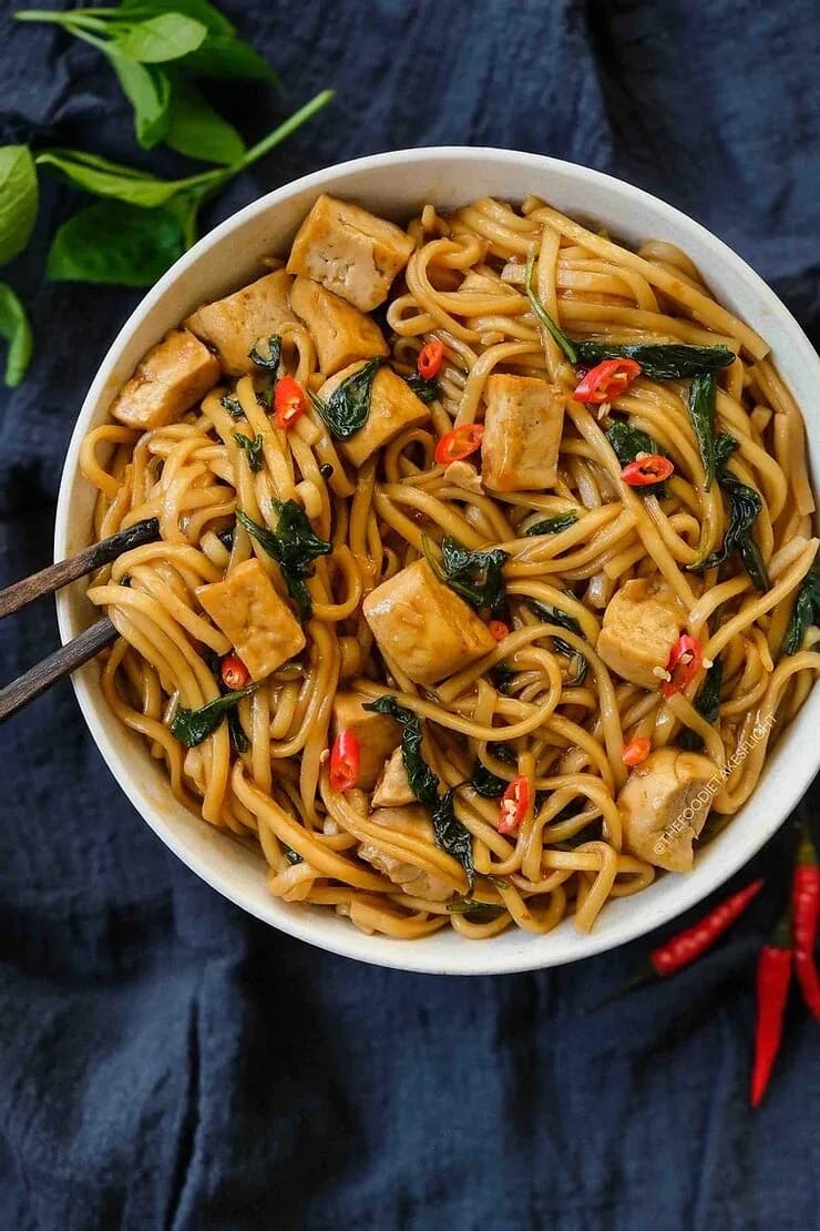 Thai Basil Noodles (Veg)