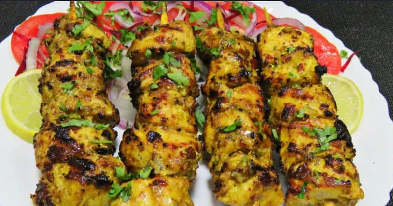 Chicken Lahsuni Kebab (6 pcs )