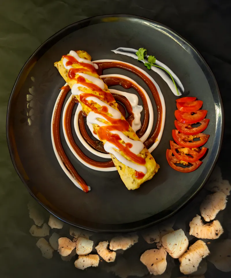 Cheesy Egg Wrap ( Chicken )