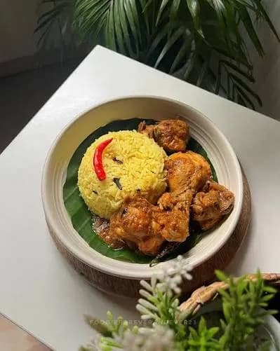 Chicken Kosha (2 Pcs) with Basonti Polao