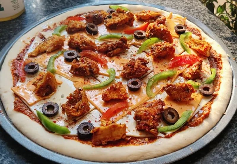 Peri Peri Chicken Pizza